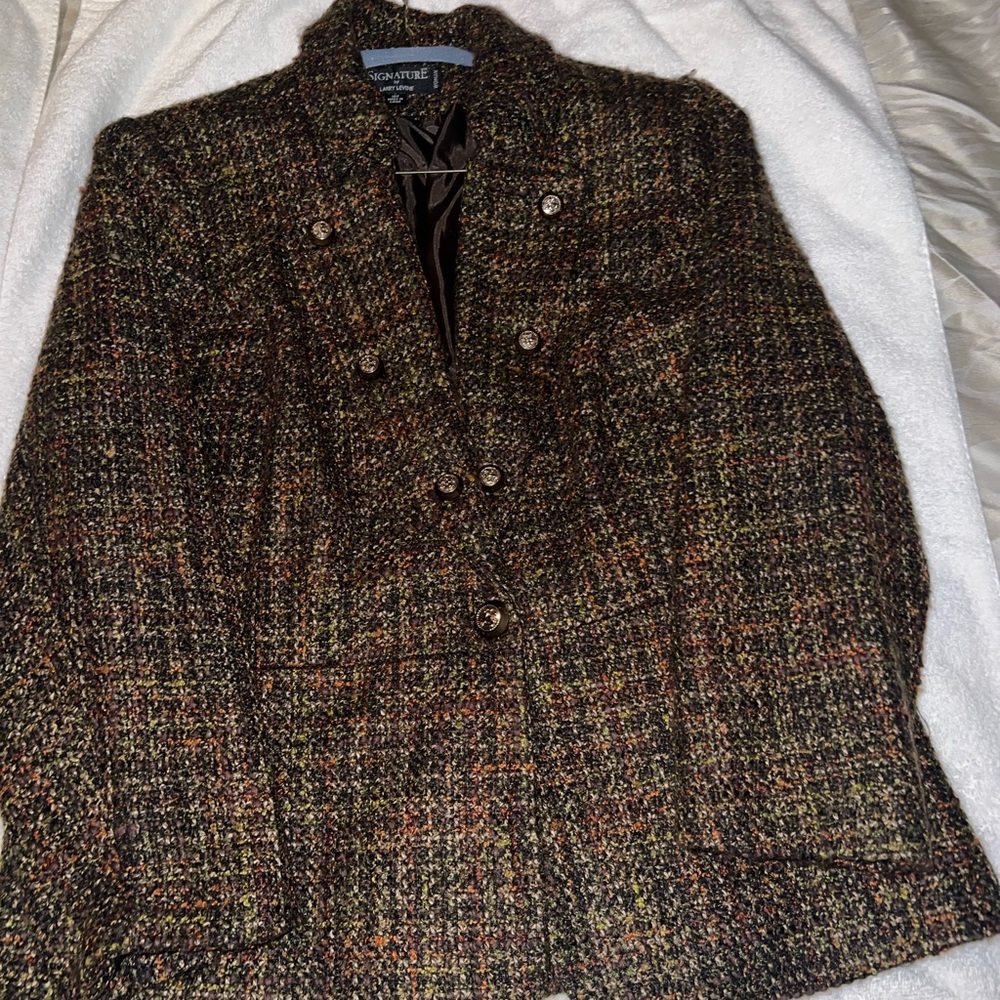 Two piece women’s tweed skirt suit.  With gold accent buttons by Larry Levine.